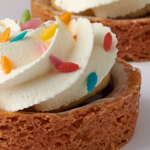 Whipped cream tarts