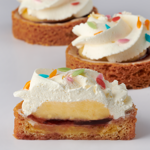 Whipped cream tarts