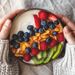 Set of coconut bowls with cutlery