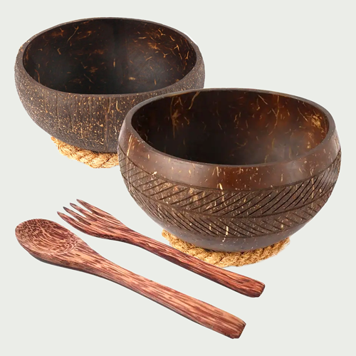 Set of coconut bowls with cutlery