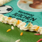 Feestelijke marsepein fototaart groen