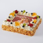Fruitige slagroom fototaart
