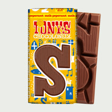 Tony's S Kruidnoot melk schoenletter
